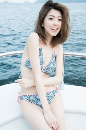 香港90后清纯嫩模刘沛蘅美图