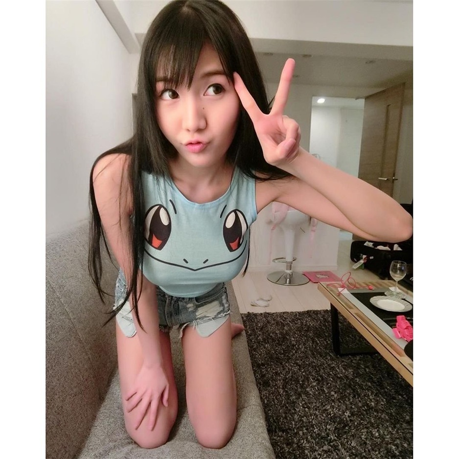 泰国网络美女Arisara Karbdecho性感自拍图片