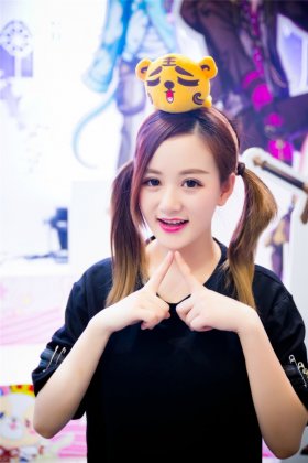 清纯玉女黄文婧微博高清图片