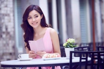 台湾气质女神陈郁安YUAN迷人美照