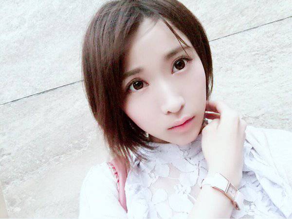 日本短发美少女桐生美希人气高涨