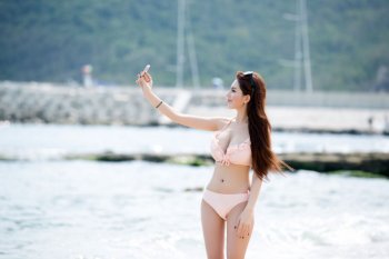 内地嫩模赵惟依三亚旅拍