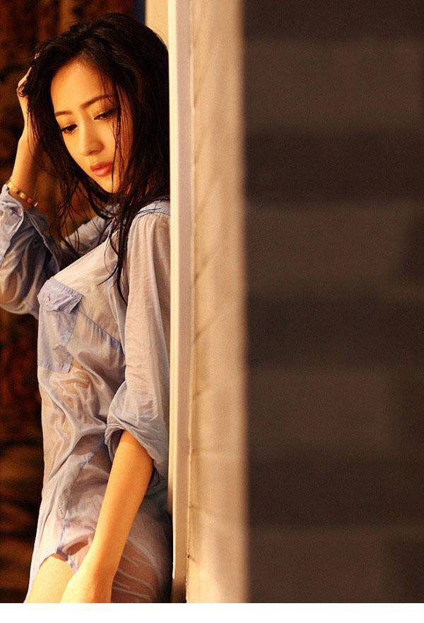 湿身美女极度诱惑性感人体写真