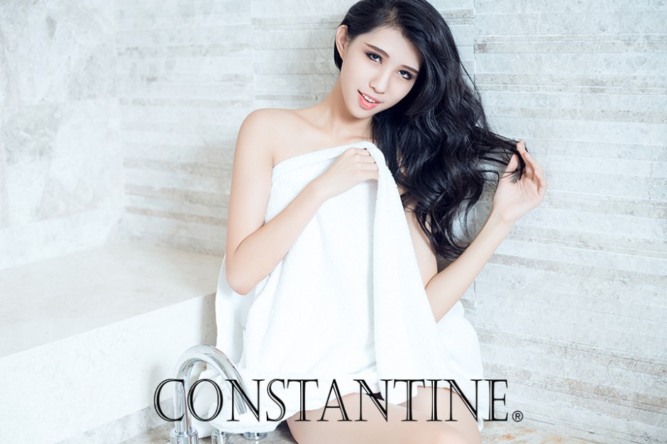 模特葛征室内大胆室内艺术图片