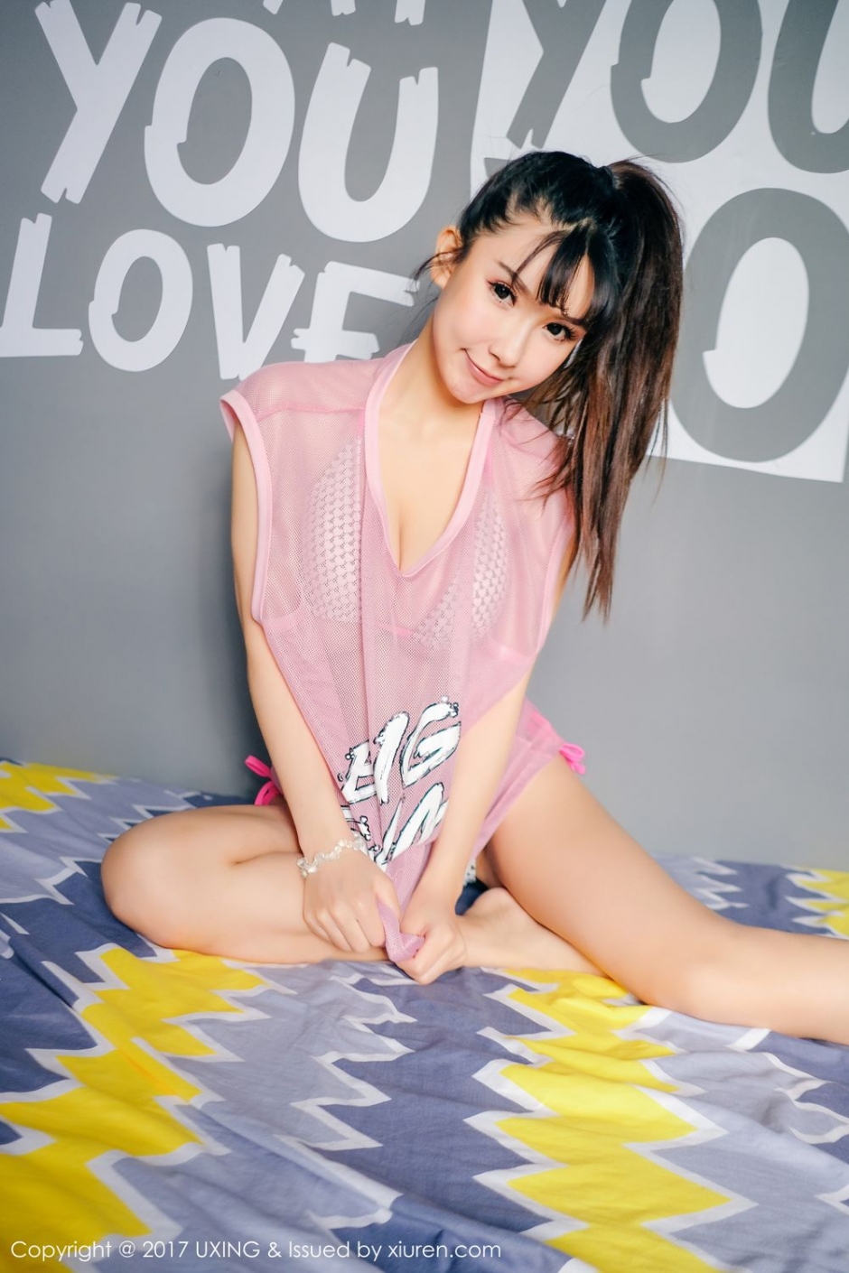 巨乳美女晓茜sunny性感内衣写真