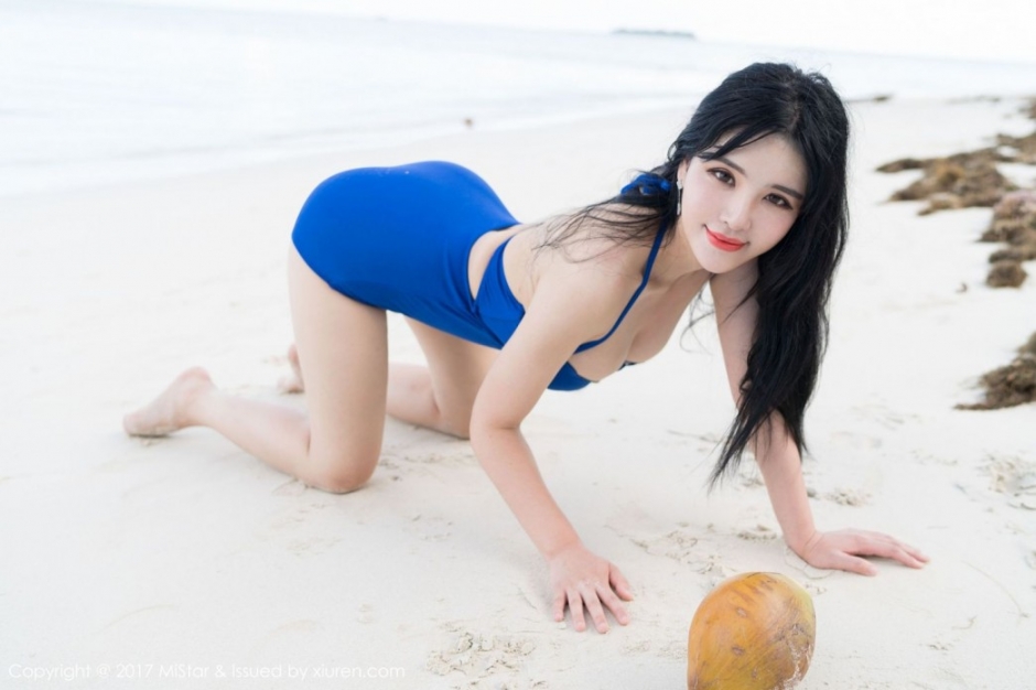 风满大胸气质秀人网美女刘钰儿妩媚妖娆丰腴人体艺术诱惑写真