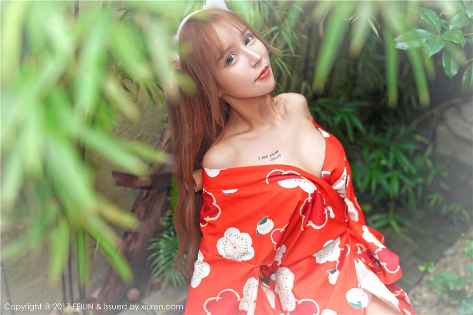 露半乳和服少女骨感纹身半裸性感人体艺术写真