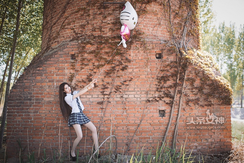 调教美腿制服美眉禁锢青系春美女人体艺术写真