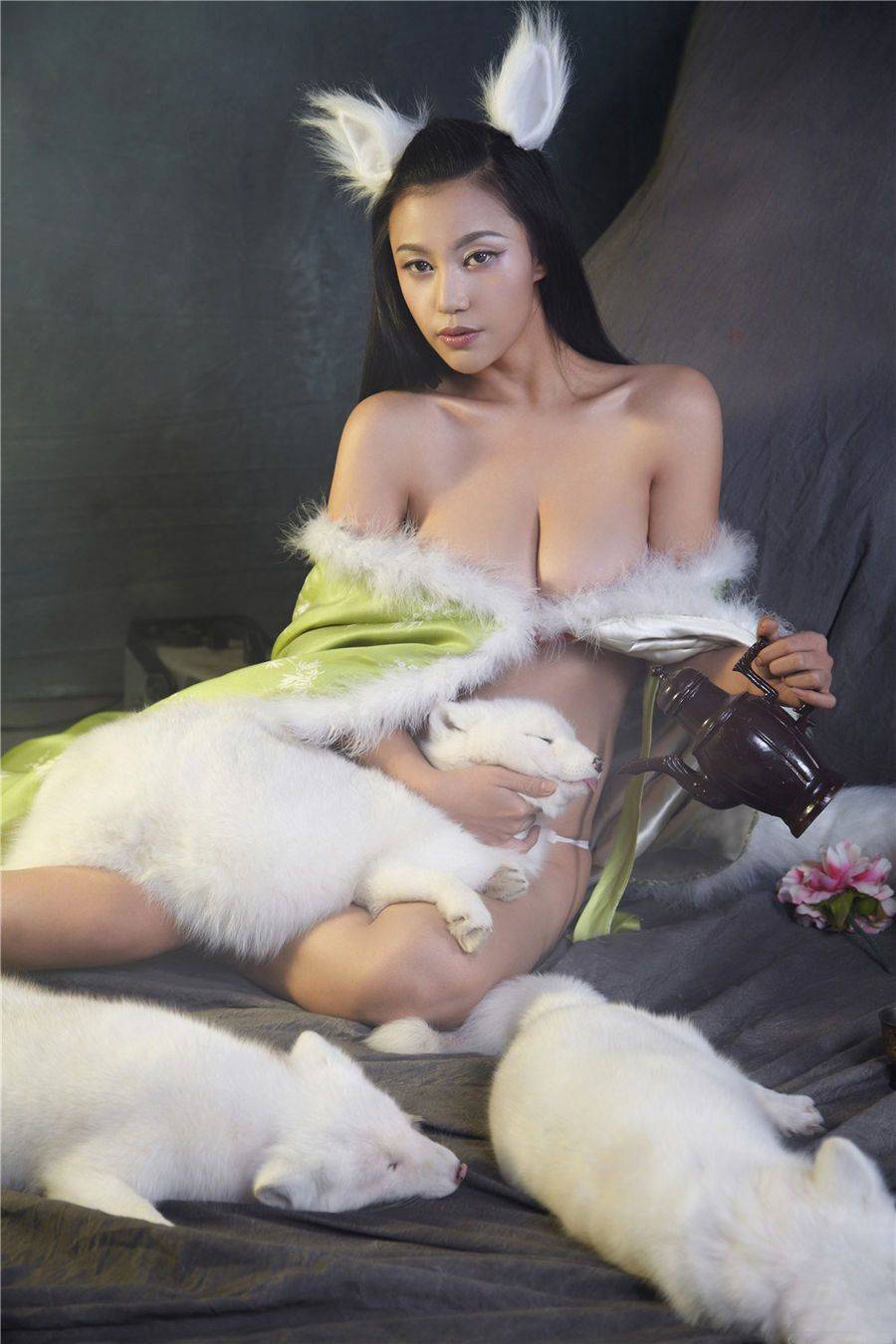 乳神苏梓玲性感人体高清大图来袭