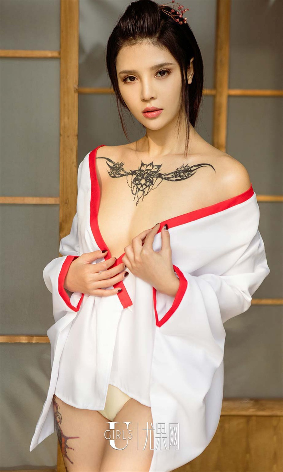 尤果网90后嫩模尤娜娜极品性感写真