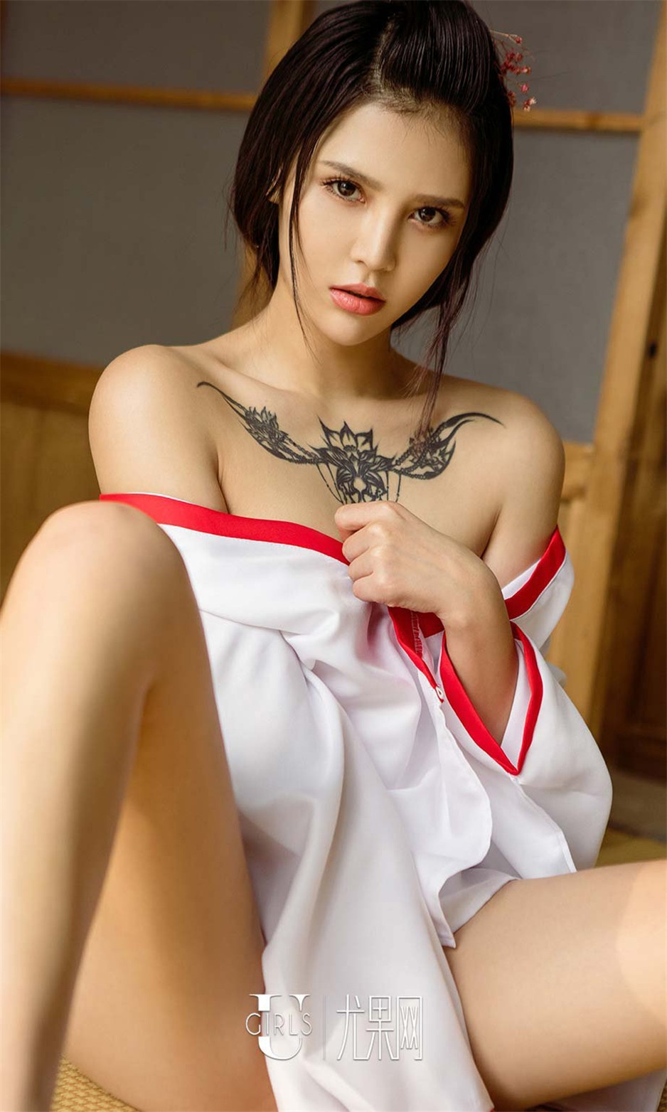 尤果网90后嫩模尤娜娜极品性感写真