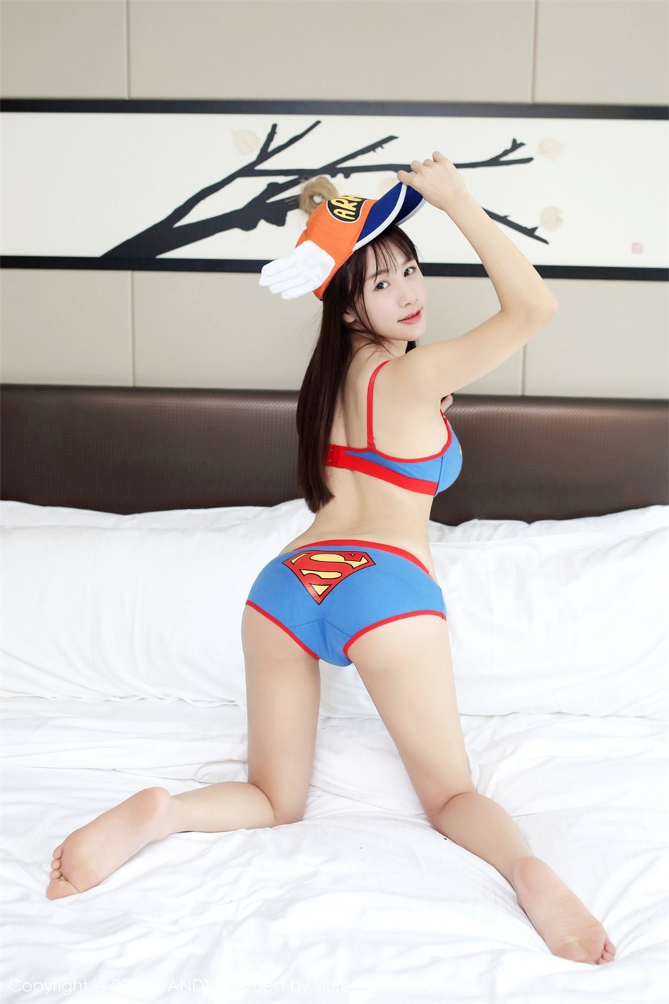 新人模特琳琳ailin百变性感私房照