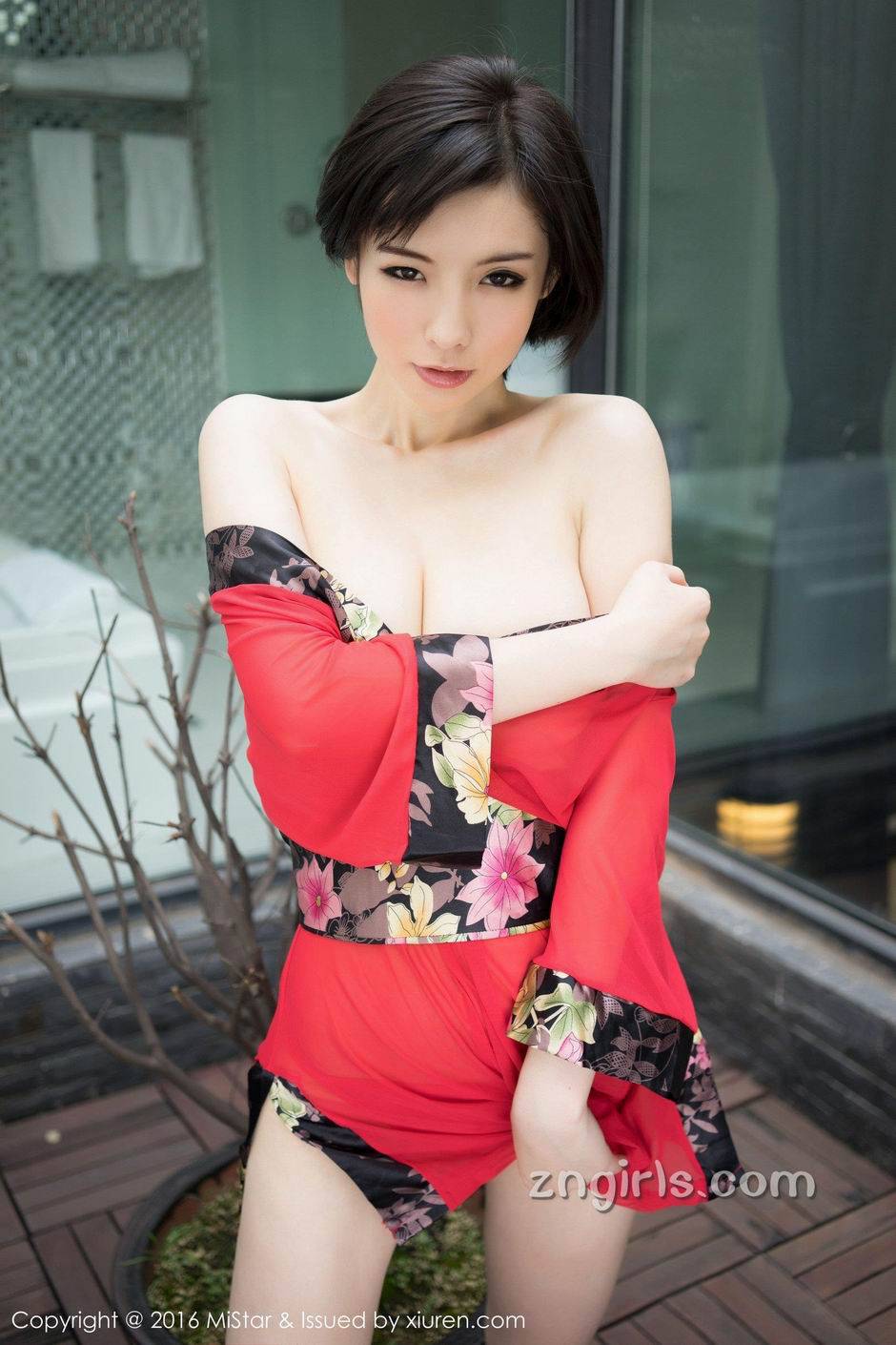 小妖精佳妮Jenny大胆顶级人体艺术写真