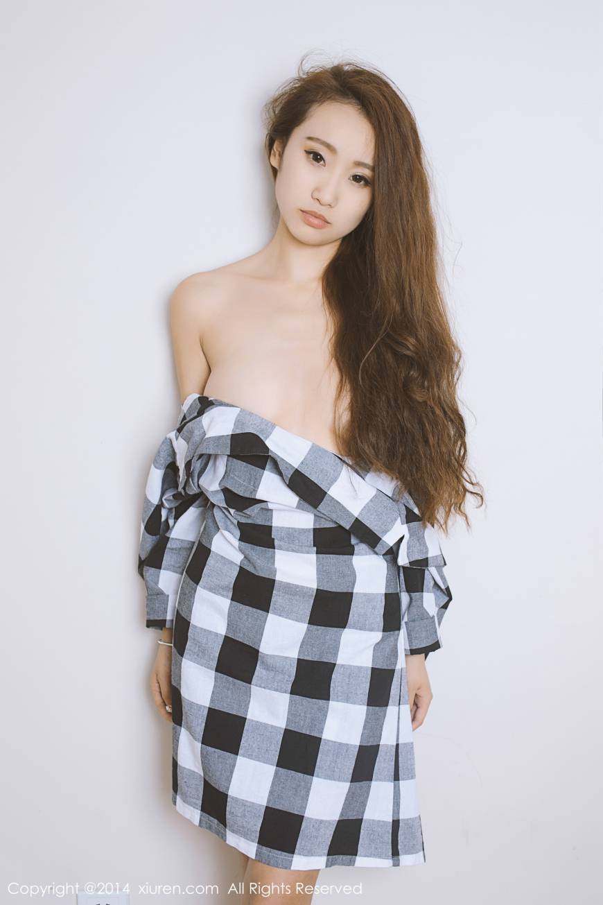 性感模特真空上阵大胆人体艺术摄影欣赏