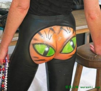 无衣胜有衣人体彩绘图案欣赏