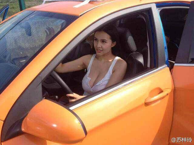 中国g奶女神苏梓玲人体高清大图