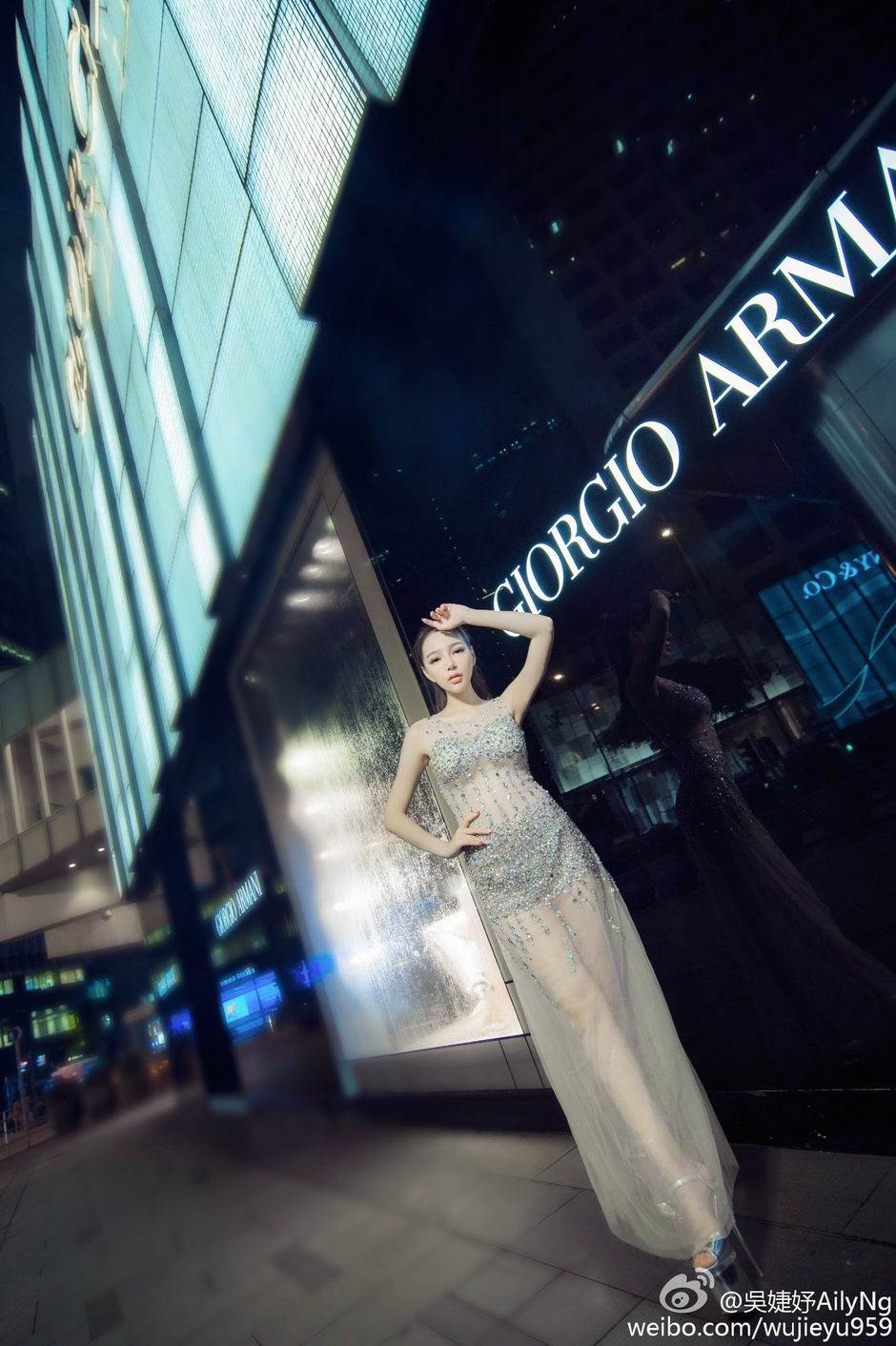 香港模特吴婕妤大胆时尚人体艺术图