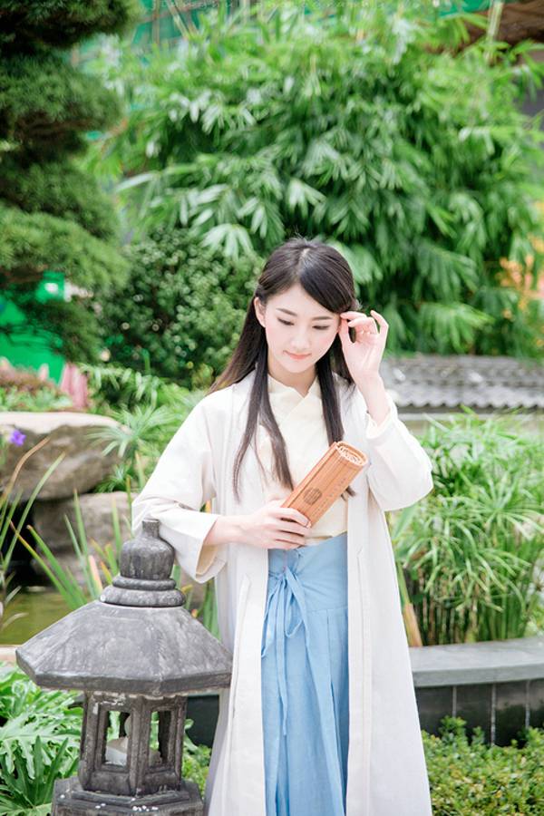 90后清纯少女汉服唯美人体写真