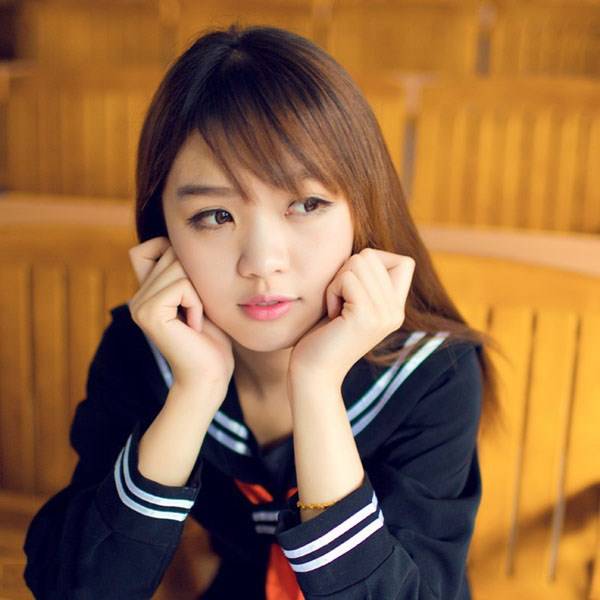 台湾女学生制服诱惑人体艺术写真