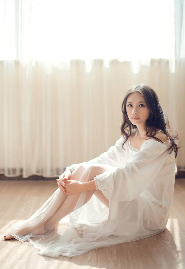 小清新少女唯美人体摄影图片