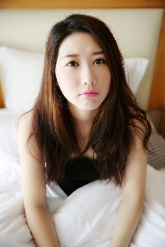 极品女神的诱惑人体艺术写真