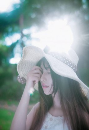 90后唯美清纯女神人体艺术写照