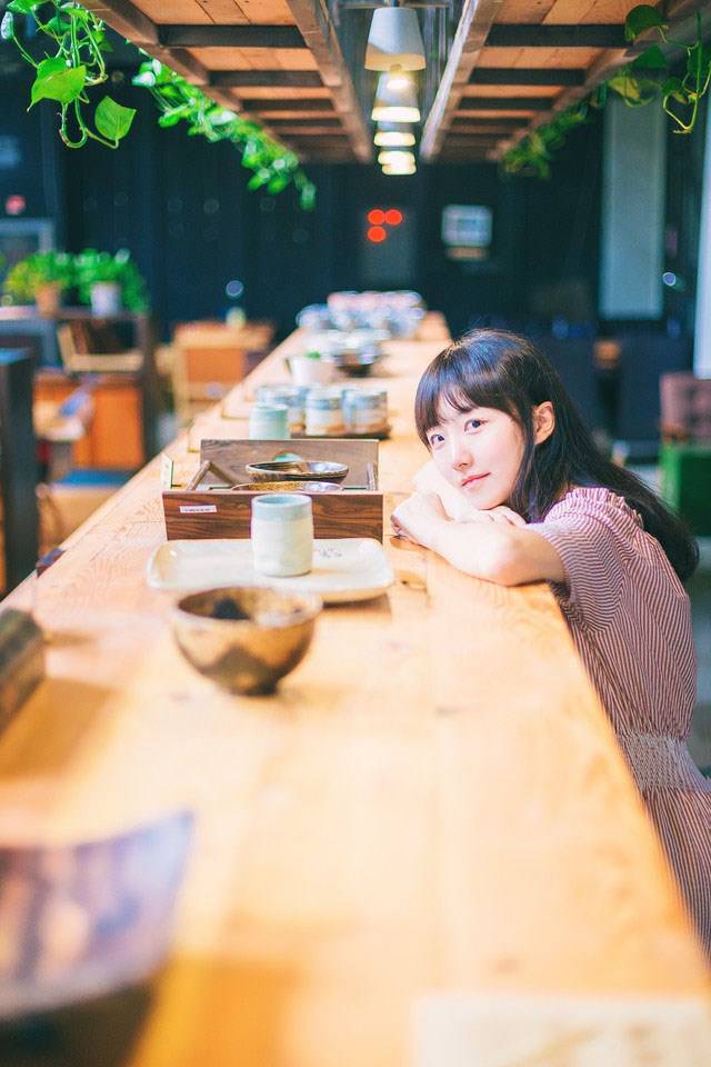 90后养眼美女大胆人体艺术写真图片