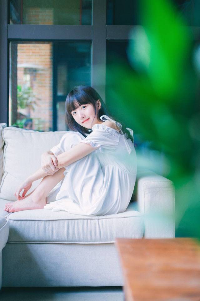 90后养眼美女大胆人体艺术写真图片