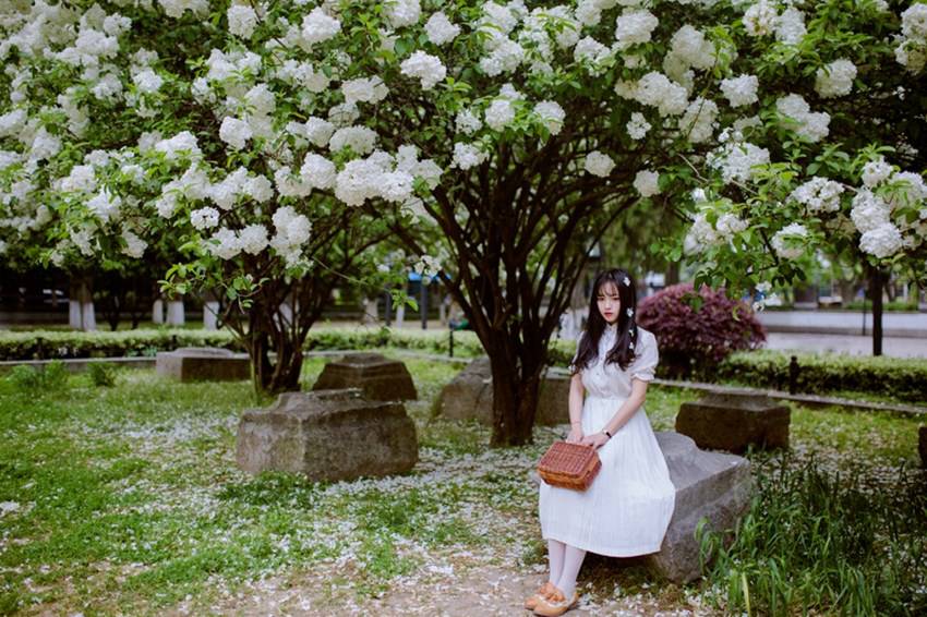 中国90后美女绝美人体艺术照