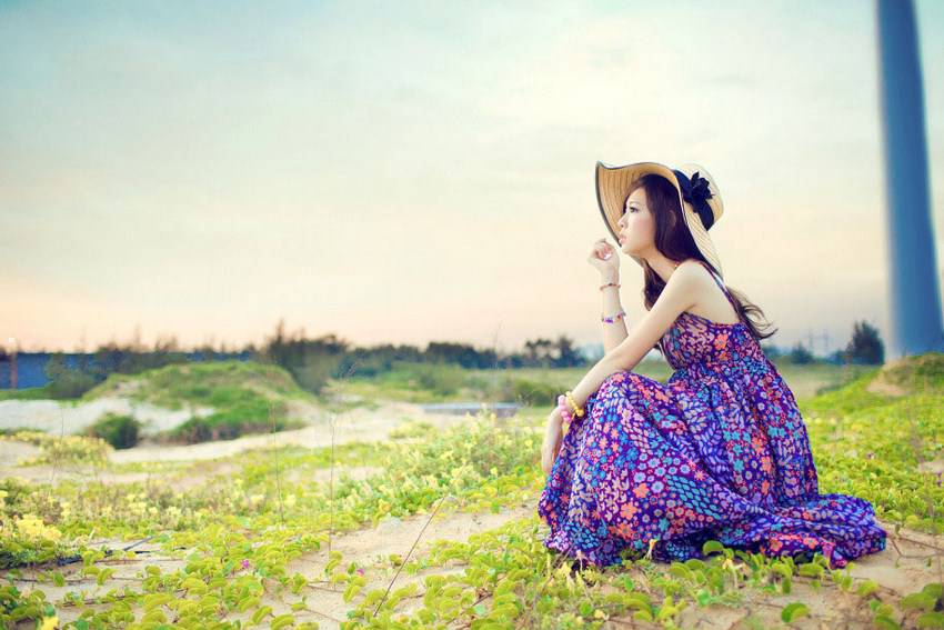 人气时尚模特户外清新人体艺术照