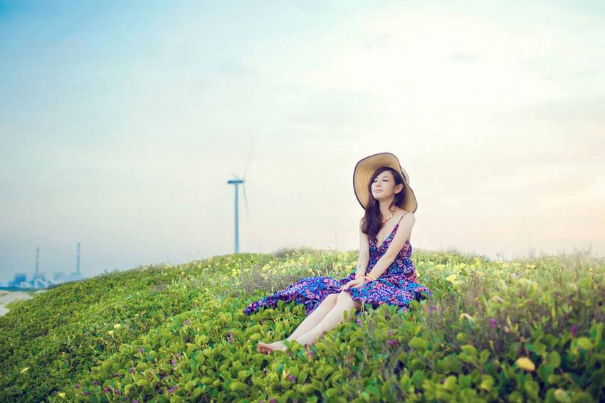 人气时尚模特户外清新人体艺术照