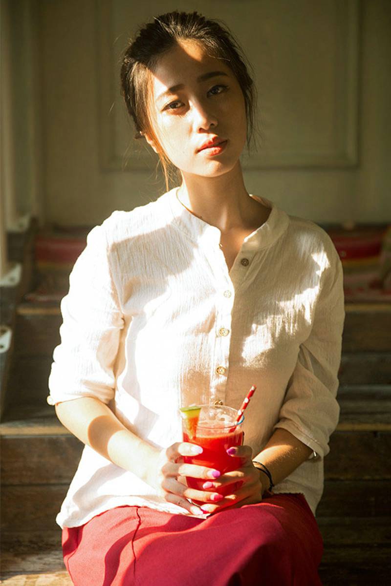 台湾清纯校花文艺人体生活照