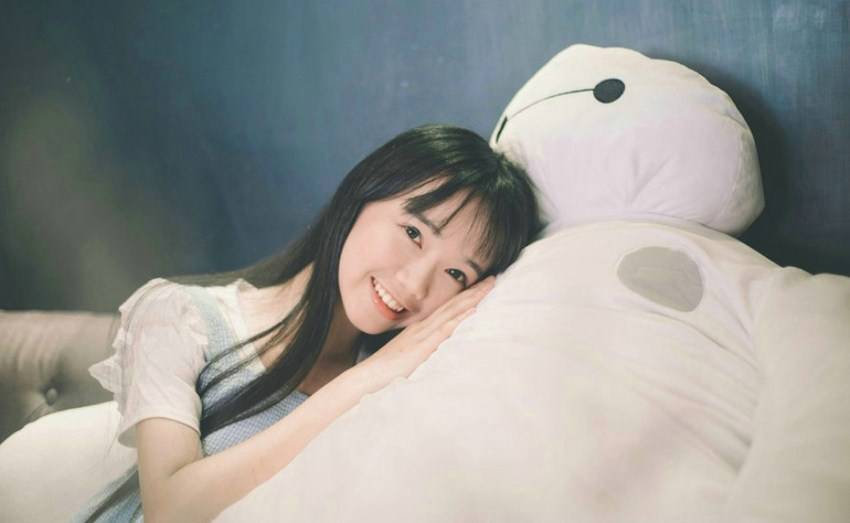 亚洲娇俏可爱美女顶级人体艺术写照