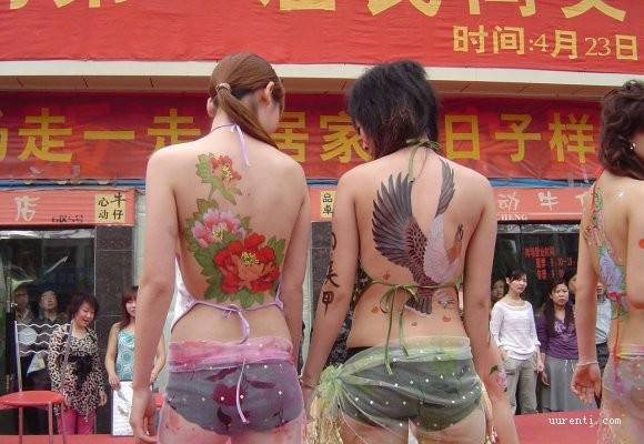 街头人体彩绘艺术图片欣赏