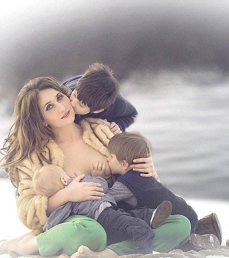 美国美女母爱人体艺术摄影