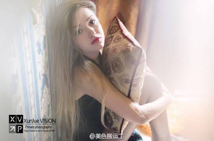 性感长腿欧美美女西西人体艺术图