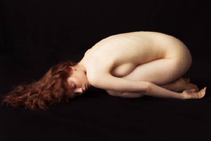 欧美人体艺术摄影黑白图片