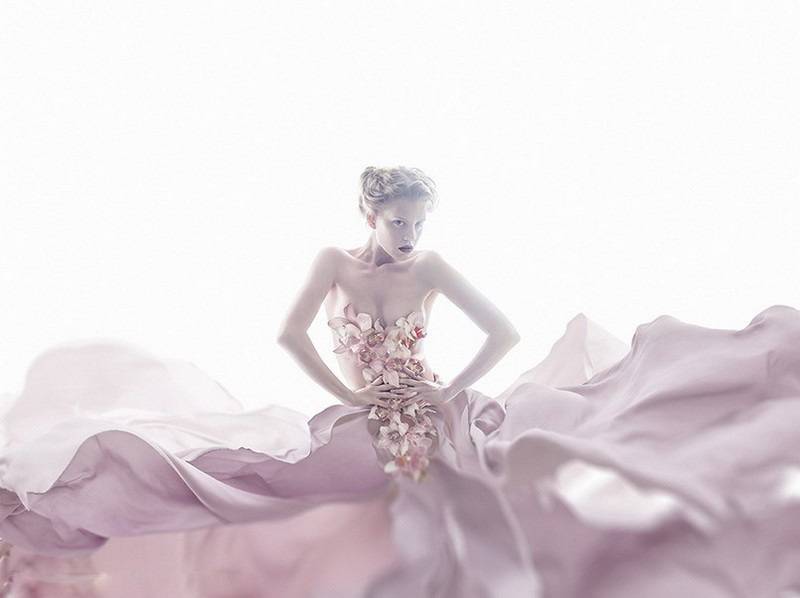 气质美女另类人体艺术彩绘图集欣赏