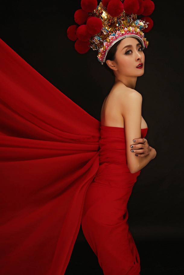 性感妖艳美女高清人体艺术图片