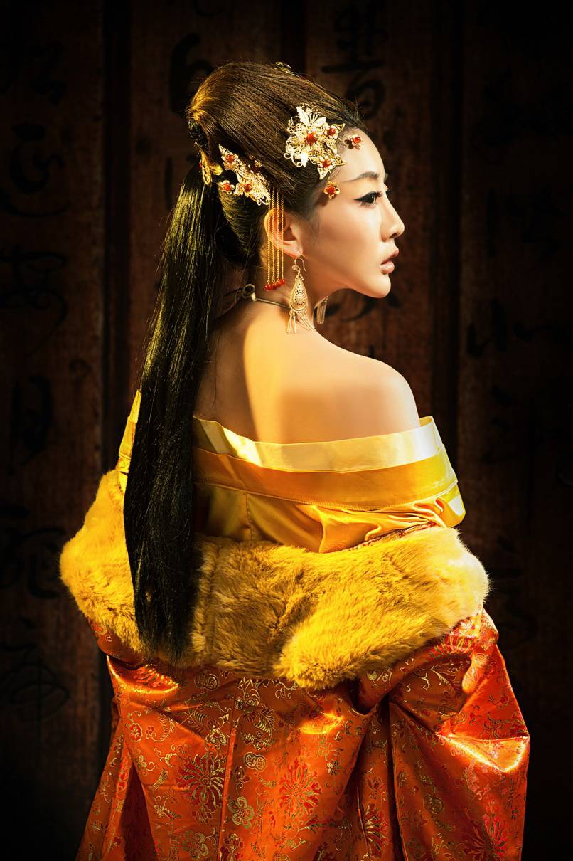 惊艳美女人体纹身艺术组图