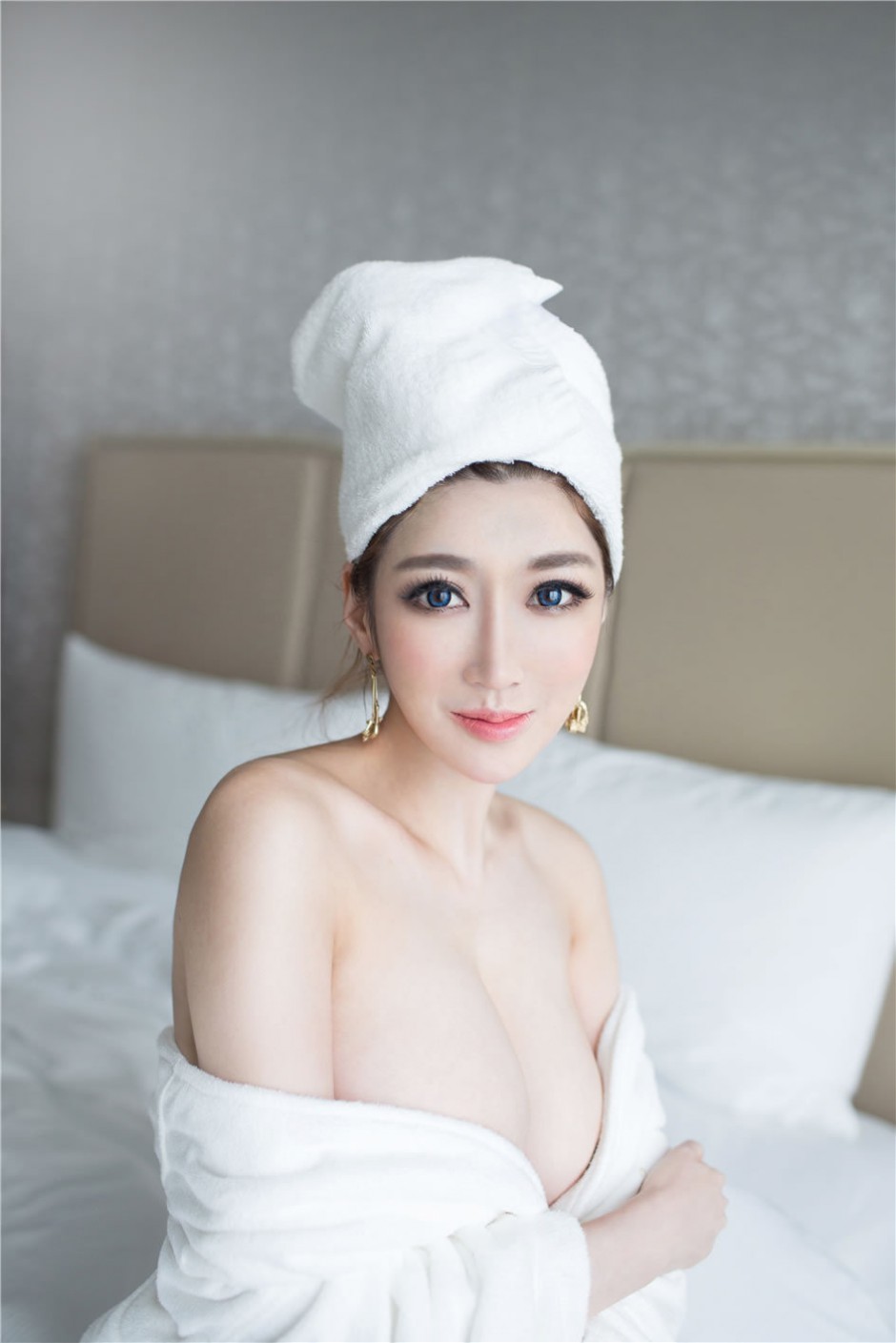 宅男女神陆瓷丰满极品人体艺术图片