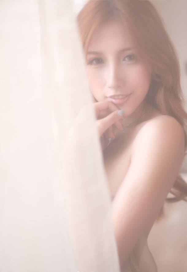 甜美泰国美女朦胧人体艺术摄影