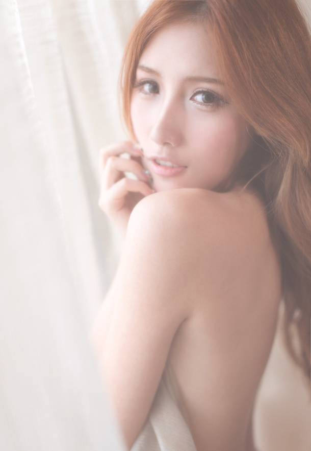 甜美泰国美女朦胧人体艺术摄影