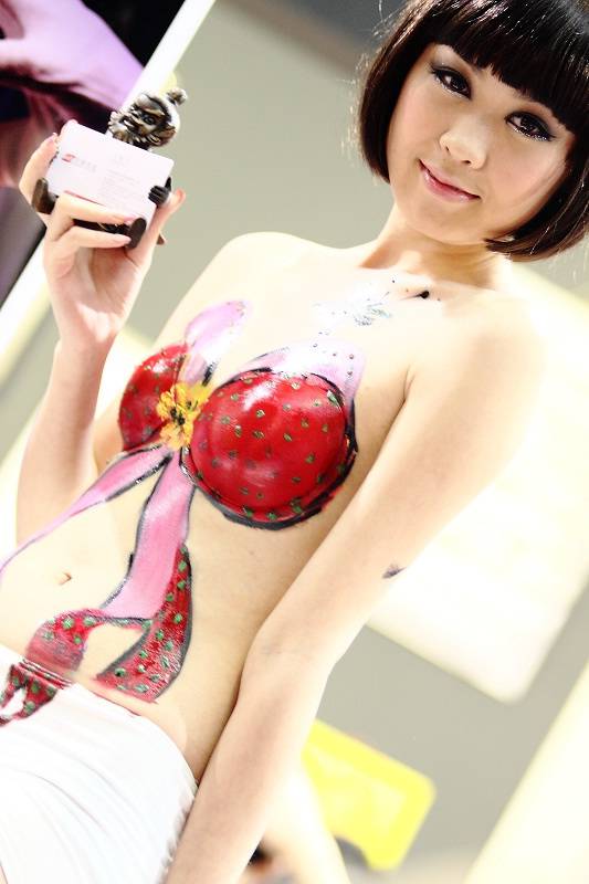 清纯印度人体彩绘写真