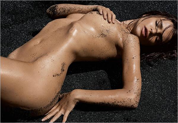 美国模特性感人体艺术写真