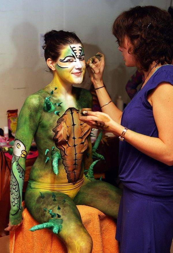 狂放美国模特性感人体艺术照片