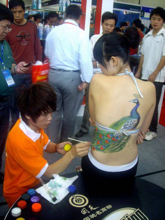 长沙会展中心人体彩绘现场组图