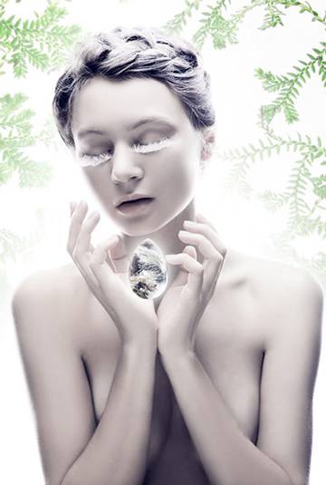 性感美女演绎被封锁的人体艺术写真