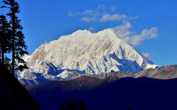 南迦巴瓦峰雪山风景唯美壮观风景图片桌面壁纸