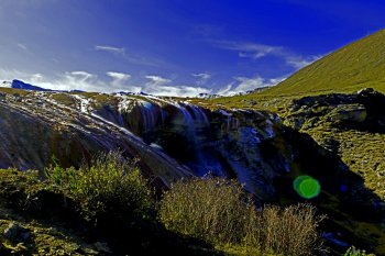 亚拢沟泉华滩图片